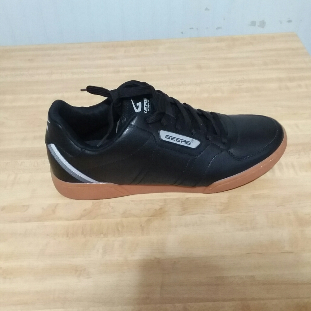 Mens sneakers geers by dream seek black NIB